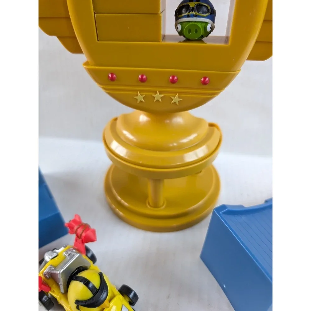 Angry Birds Go! Trophy Cup Challenge Game 2013 by Hasbro